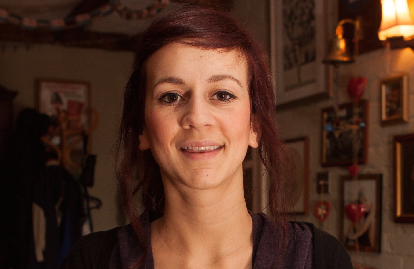 How to Capture Portraits with Indoor Flash Photography